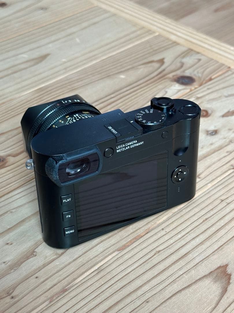 Leica Q2 コンパクトデジタルカメラ