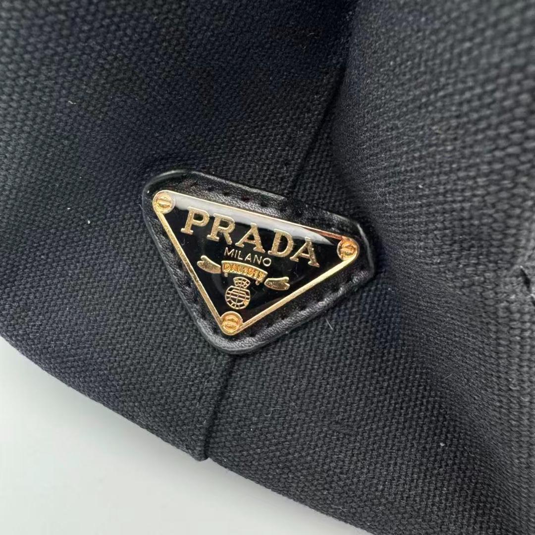 美品 PRADA ショルダーバッグ