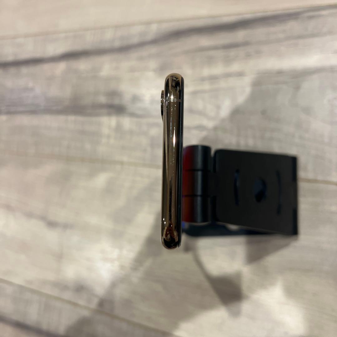 Apple iPhone Xs SIMフリー