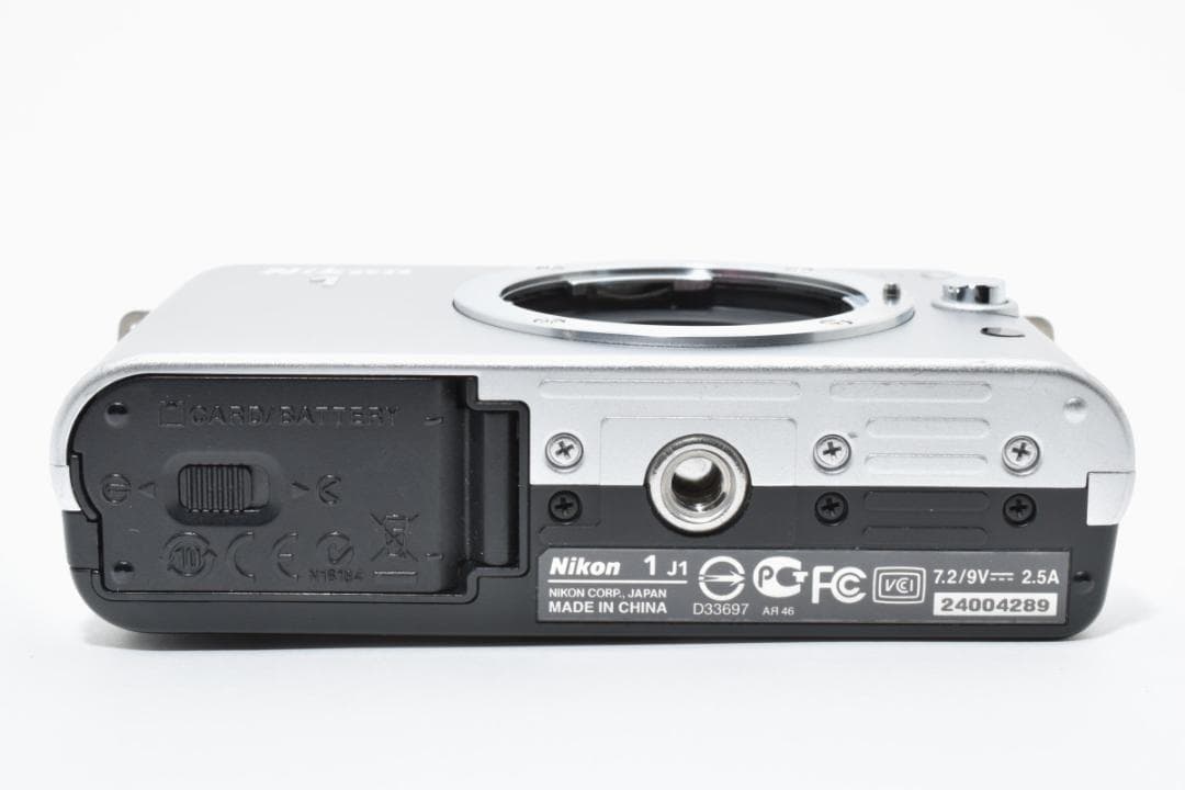 Nikon 1 J1 ミラーレスデジタルカメラボディ シルバー ニコン