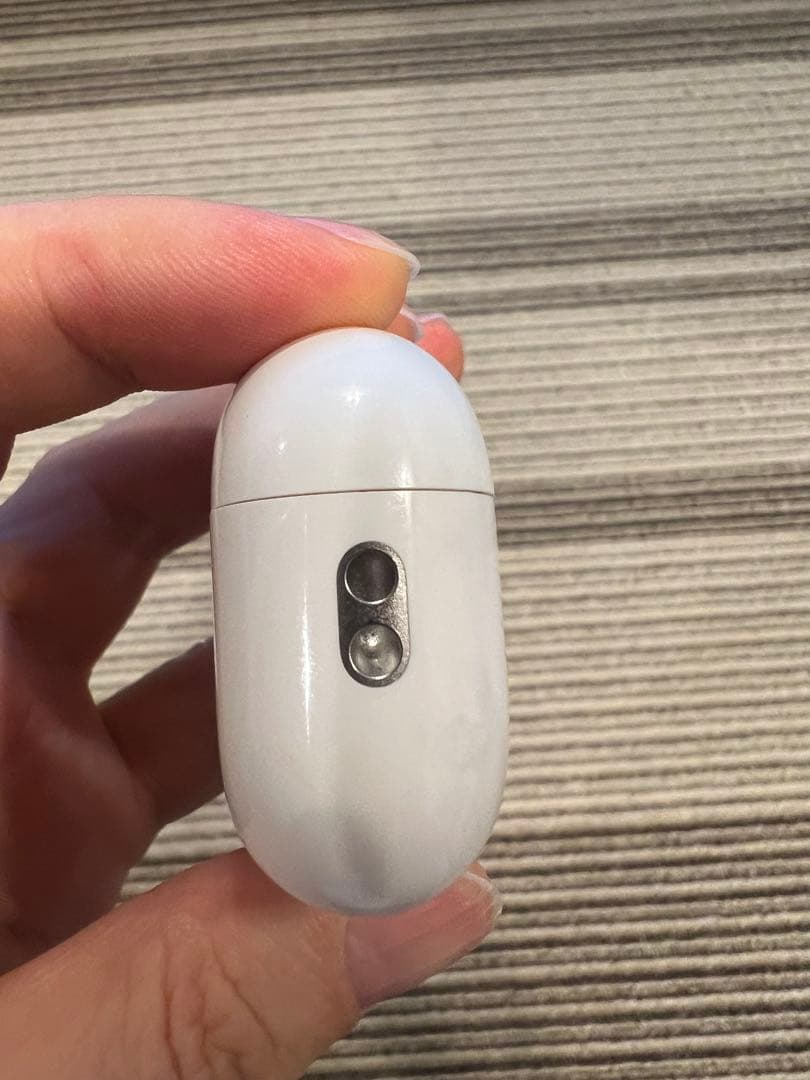 AirPods Pro 2 本体 付属品付き Lightning充電