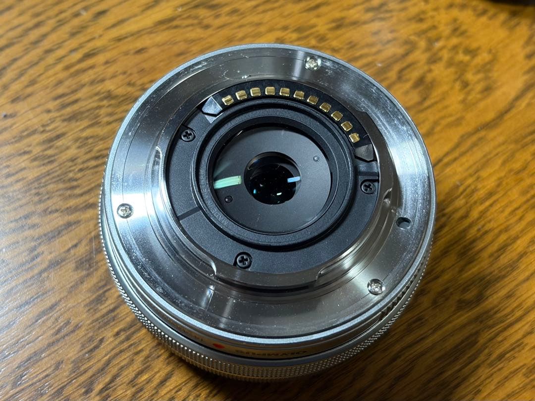 ￼OLYMPUS E-M10 MarkIII ダブルズームレンズキット