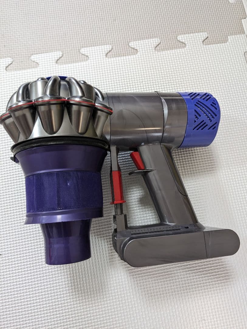 ダイソン掃除機V6　sv07　スタンド付き