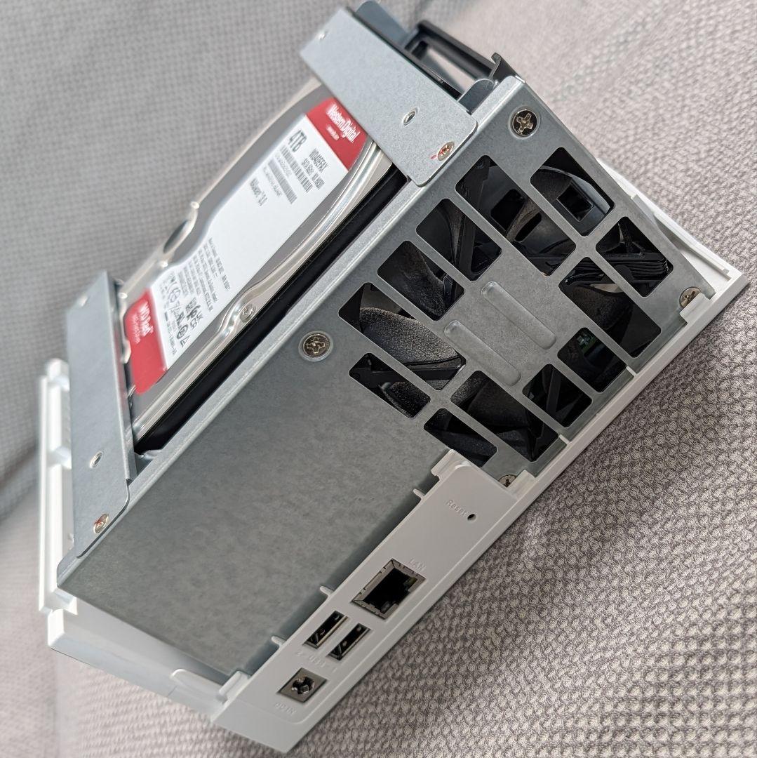 QNAP TS-233 2ベイNAS ＋ NAS専用HDD 4TB（2個）セット