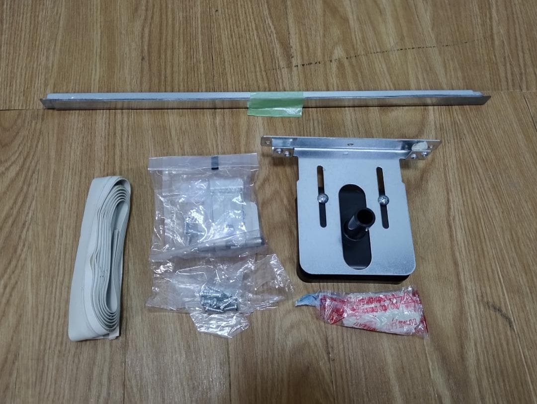 K☆956 コロナ ウィンドエアコン CWH-A1823R 冷暖兼用タイプ！