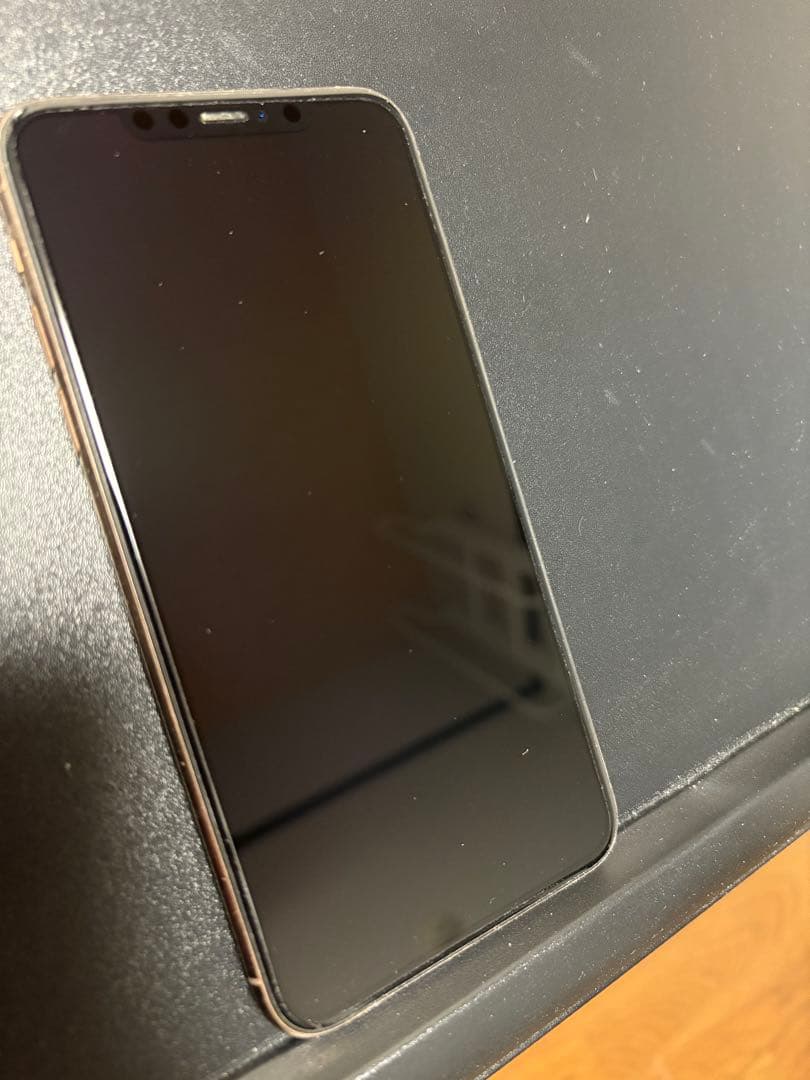 画面右上3ミリ黒抜け　Apple iPhone 11 Pro MAX 256GB