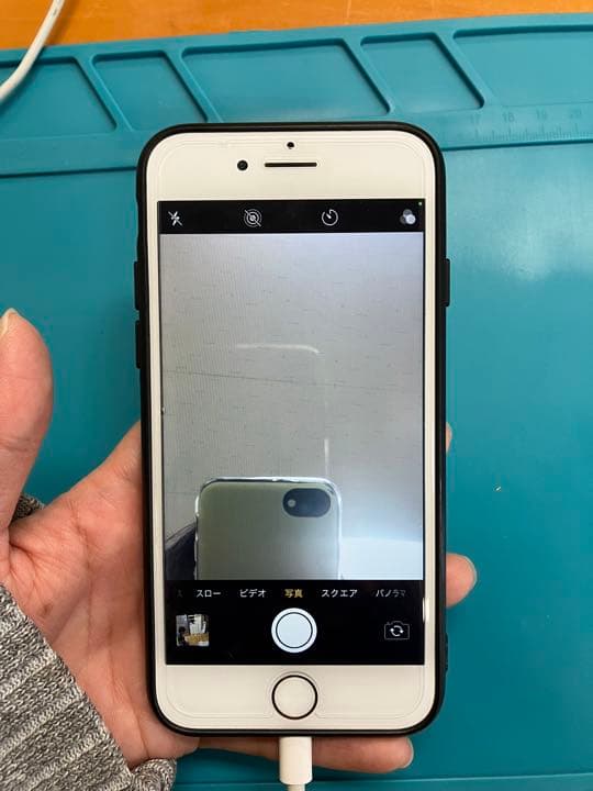 iPhone 8 Gold 64 GB SIMフリー　ジャンク