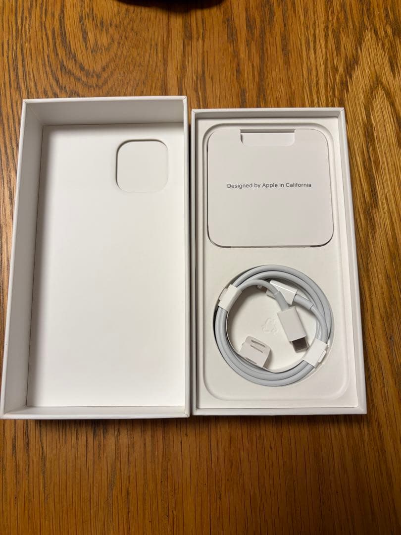 iPhone 13 ホワイト 6.1インチ