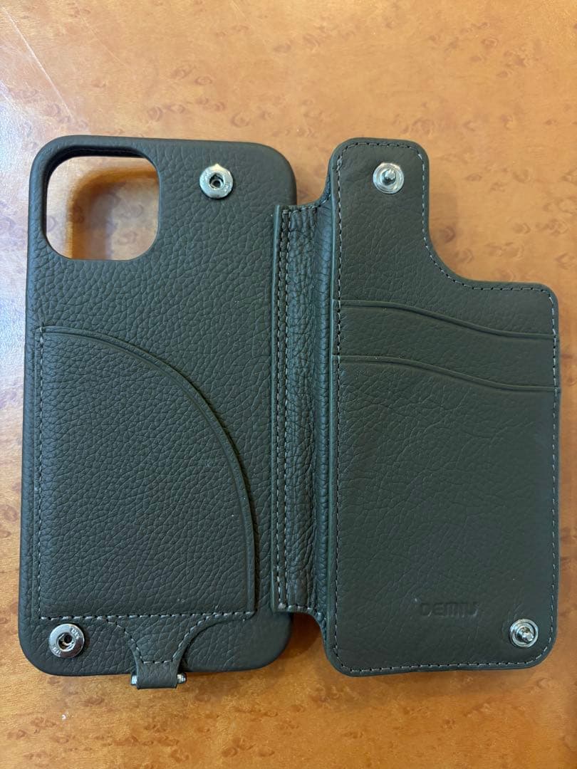 DEMUI バロン　iPhone13、14用ケース エトープ