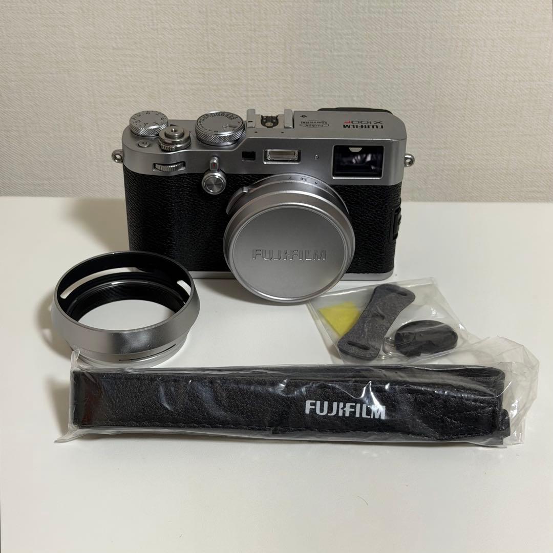 富士フィルム　FUJIFILM X100F シルバー (訳あり)