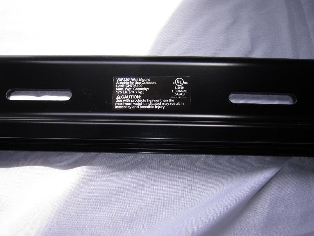 訳アリ　SANUS 42～84V型対応 壁掛け金具 VXF220