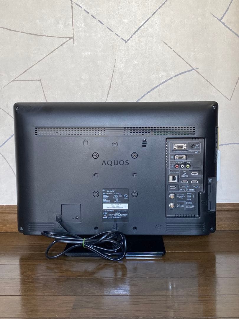 アクオス　シャープ　LEDテレビ　22インチ　Bキャス有　モニター