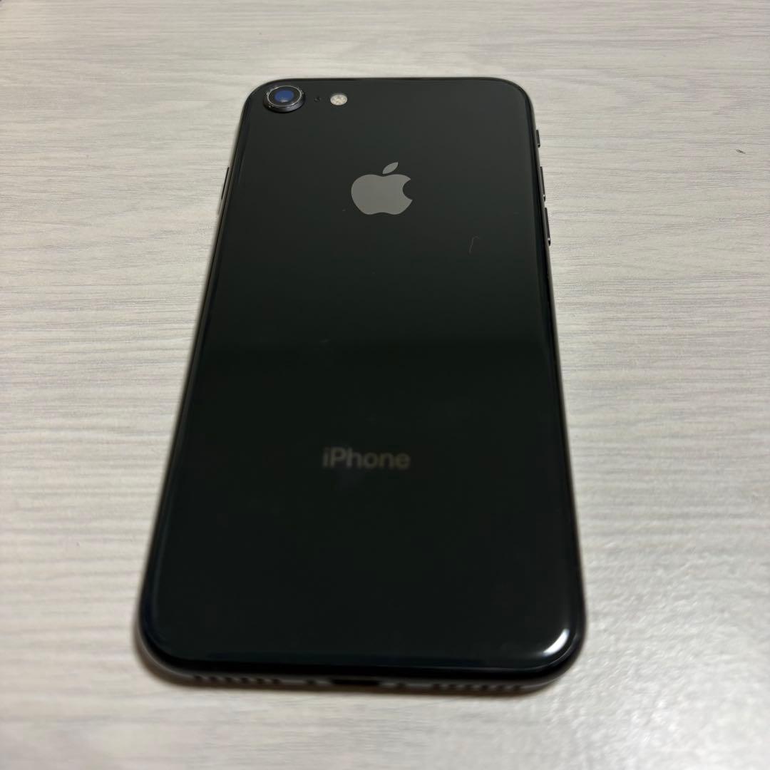 Apple iPhone 8 64GB スペースグレイ本体