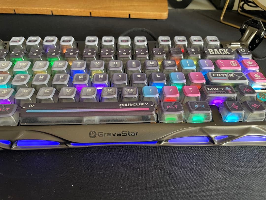 GravaStar K1 PRO メカニカルキーボード