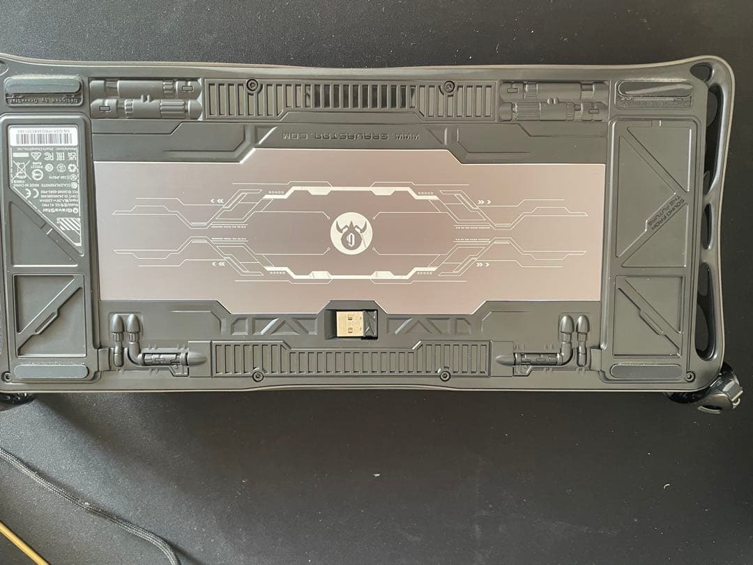 GravaStar K1 PRO メカニカルキーボード