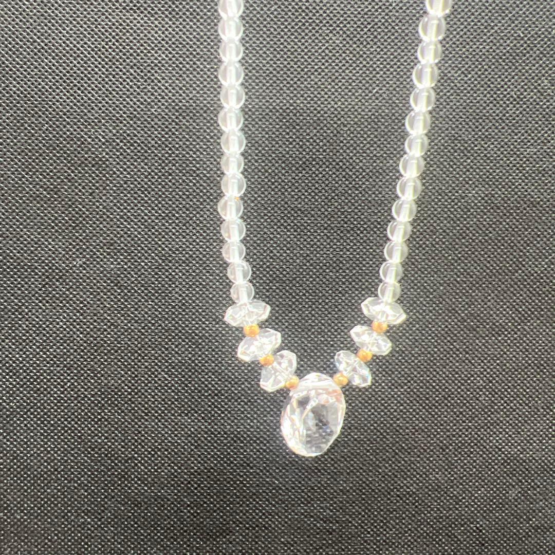 k18 カット水晶ネックレス　ペンダント金玉入り　金具18金　ネックレス