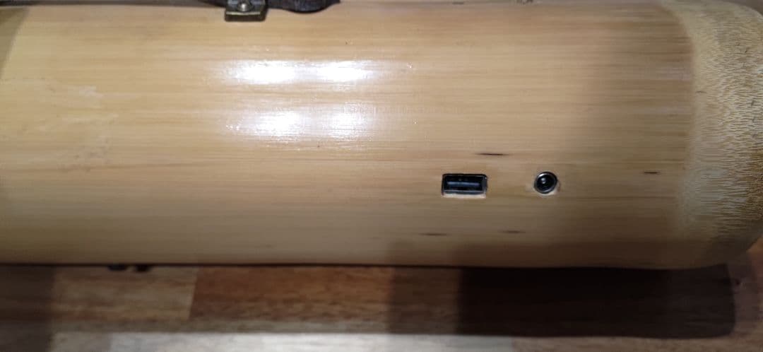 ：パーソナライズされた手作り竹製Bluetoothスピーカー