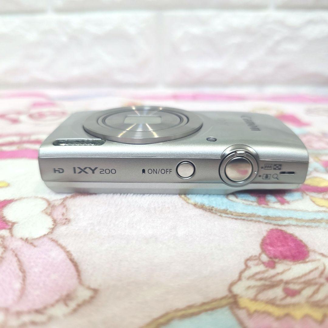 542【ほぼ未使用】Canon IXY 200 デジタルカメラ シルバー