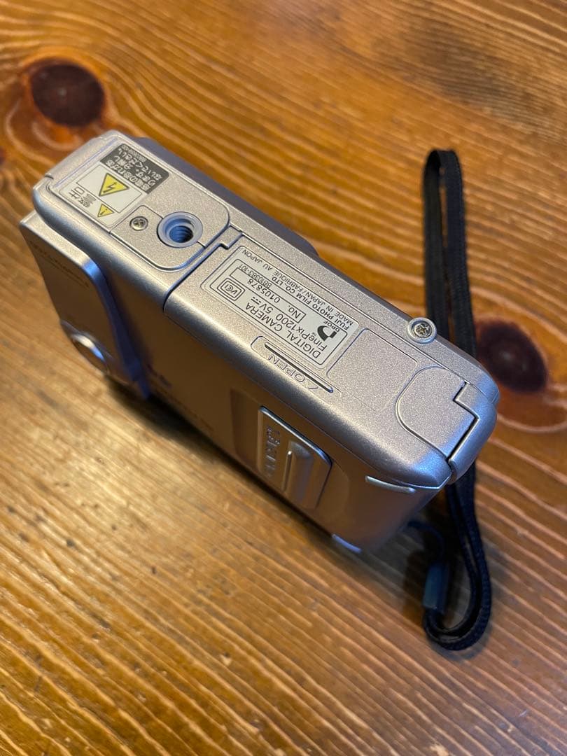 FUJIFILM FinePix 1200 コンパクトデジタルカメラ
