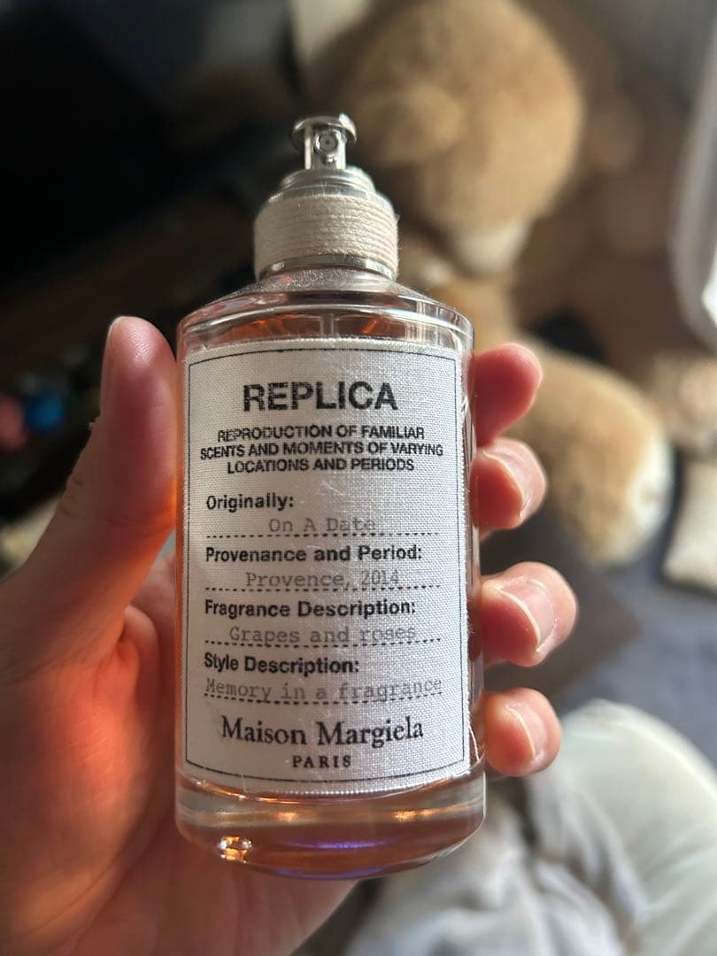 Maison Margiela REPLICA 香水 on a date