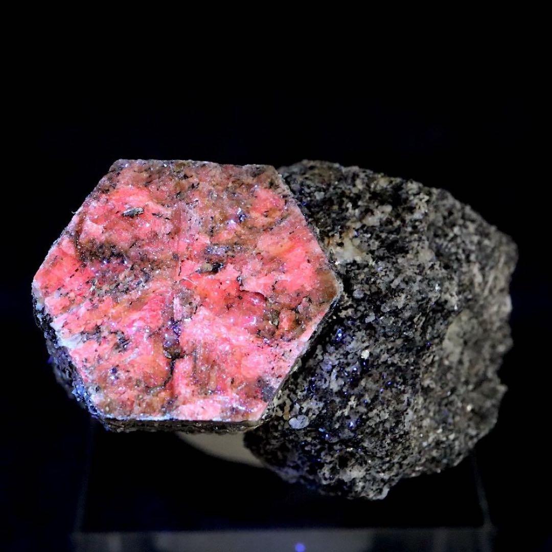 カリフォルア コランダム サファイア 原石 67.8g CRD121 鉱物天然石