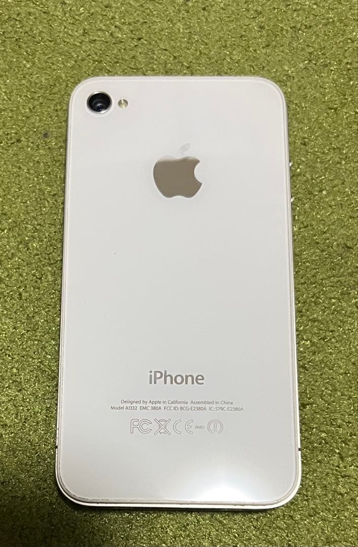 Apple iPhone 4S ホワイト 本体