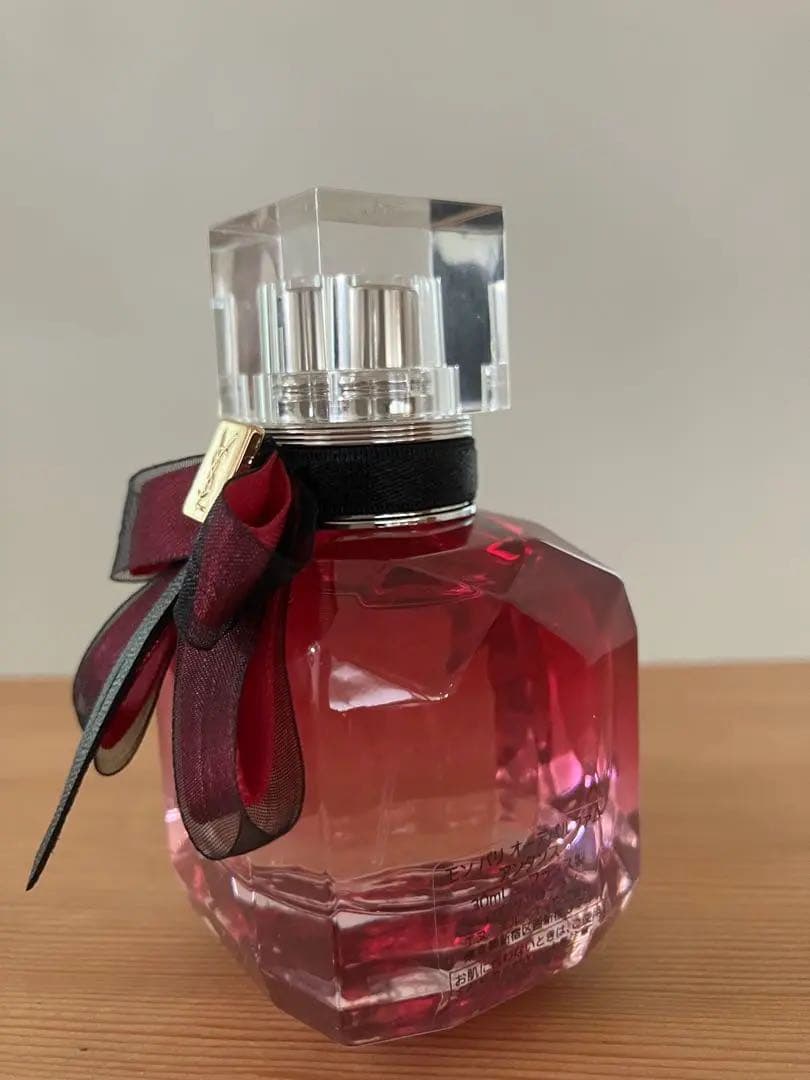 Yves Saint Laurent モンパリ　アンタンス