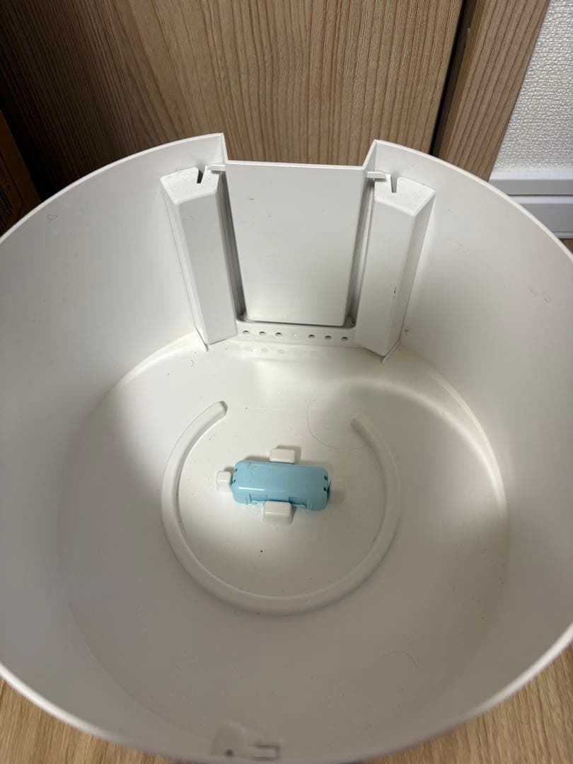 【美品】 アイリスオーヤマ 気化式加湿器 AHM-MVU55A-W②
