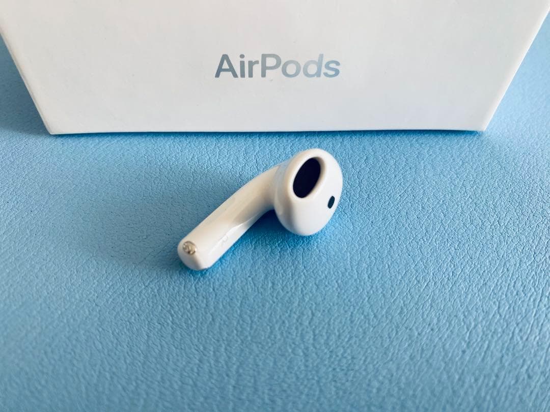 AirPods 第4世代 R片耳 右耳のみ イヤホン A3050 ZWEB