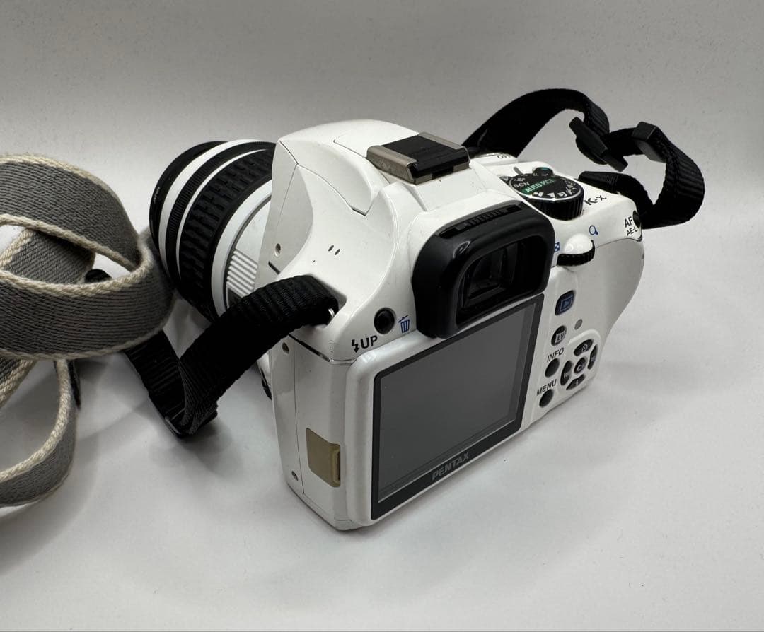 PENTAX ペンタックス K-x ホワイト デジタル一眼レフカメラ
