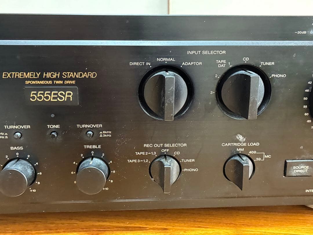 北*カ様 SONY 555ESR プリメインアンプ