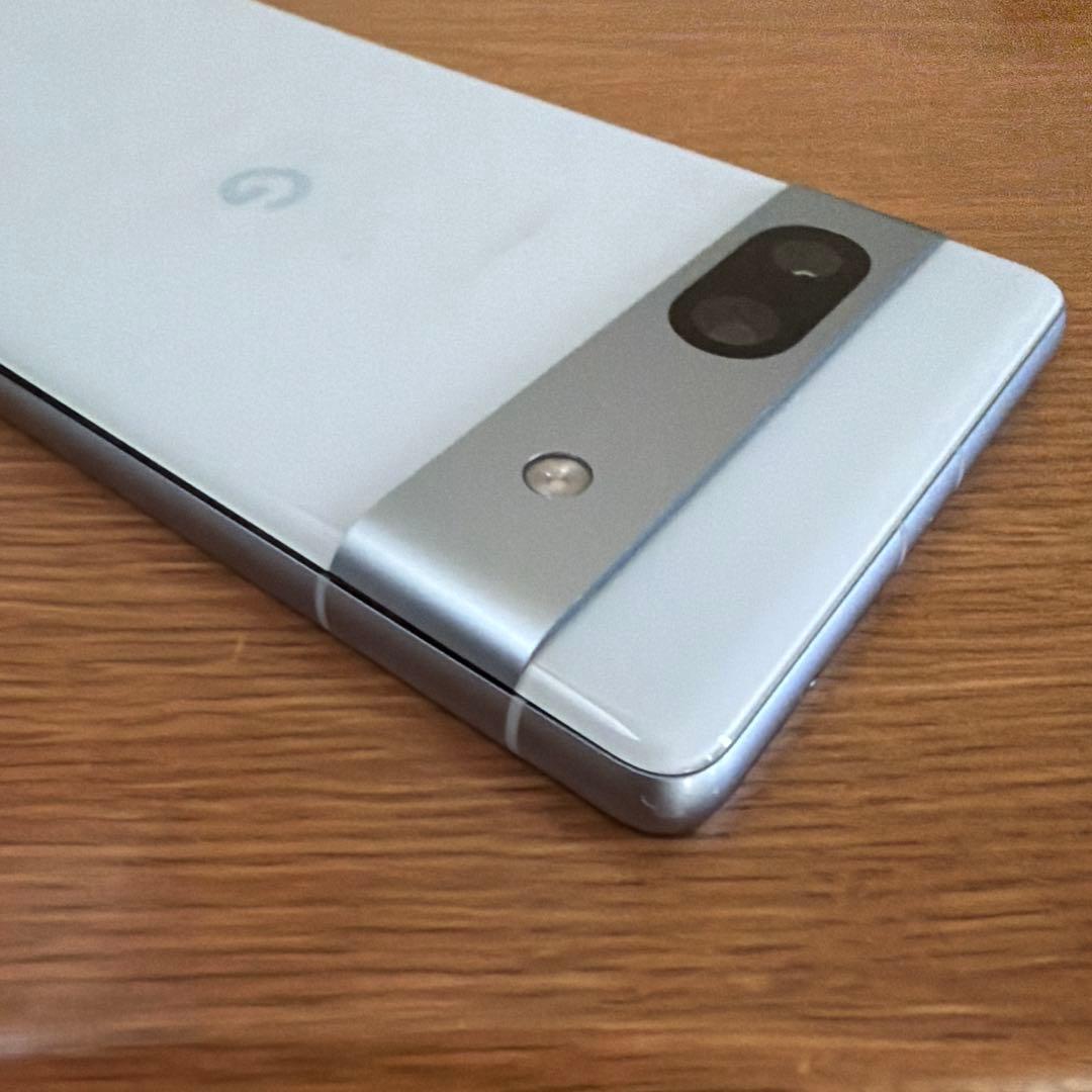 Google Pixel 7a sea SIMフリー　背面浮あり