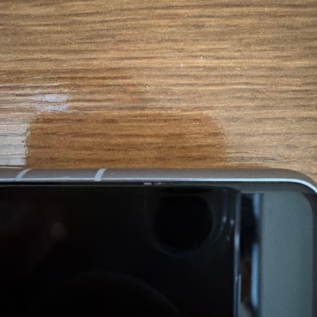 Google Pixel 7a sea SIMフリー　背面浮あり