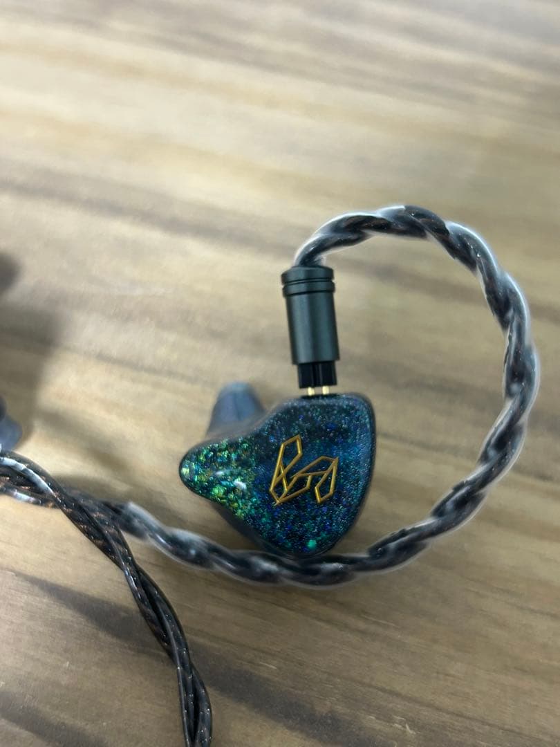 イヤホン Starry Audio Bolide