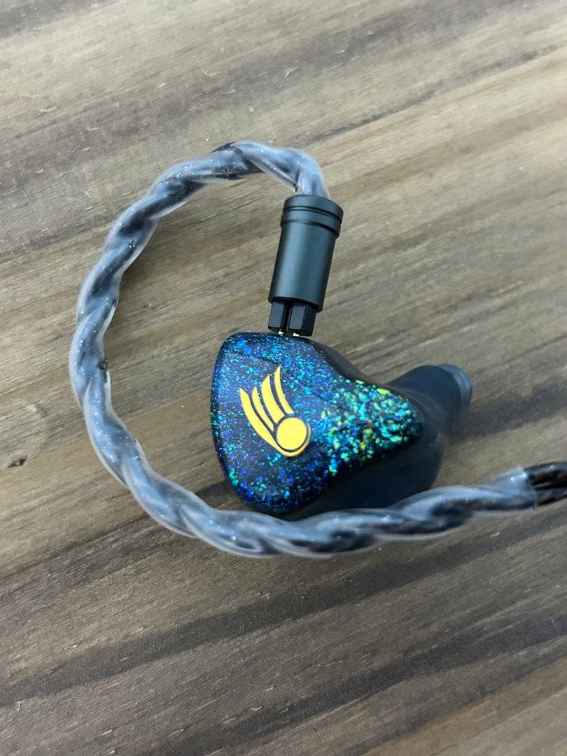 イヤホン Starry Audio Bolide