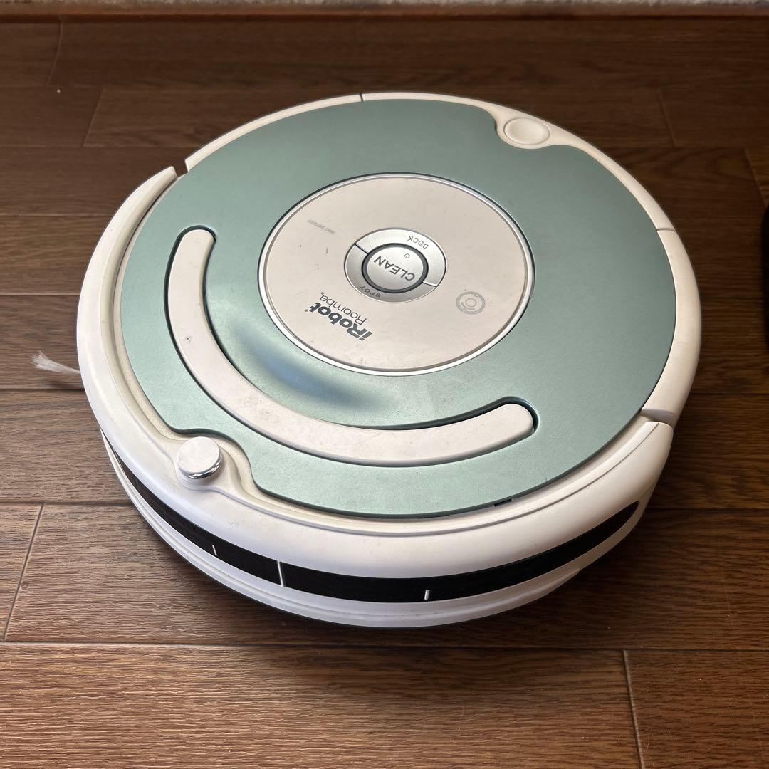 iRobot Roomba 本体と充電器(ジャンク品)