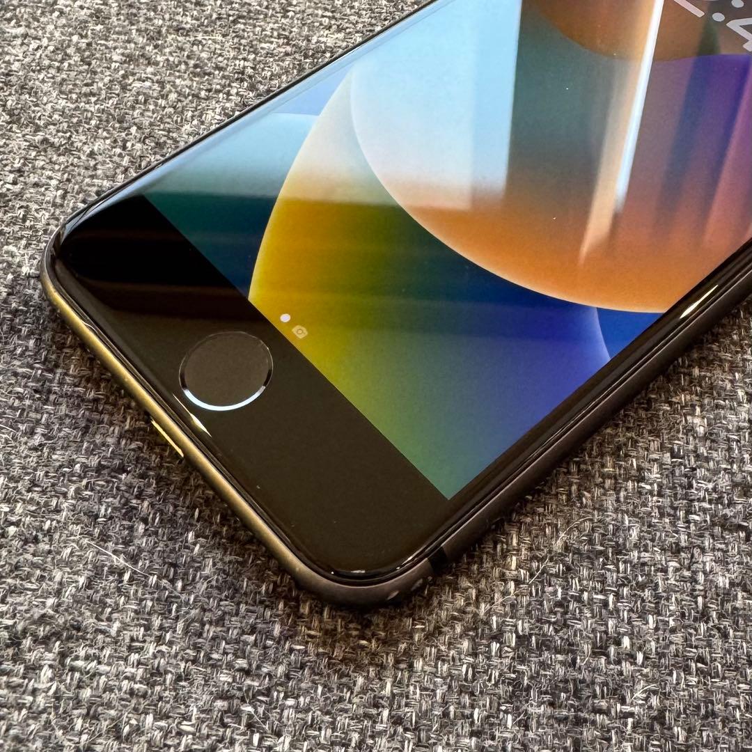 Apple iPhone 8 64GB スペースグレイ