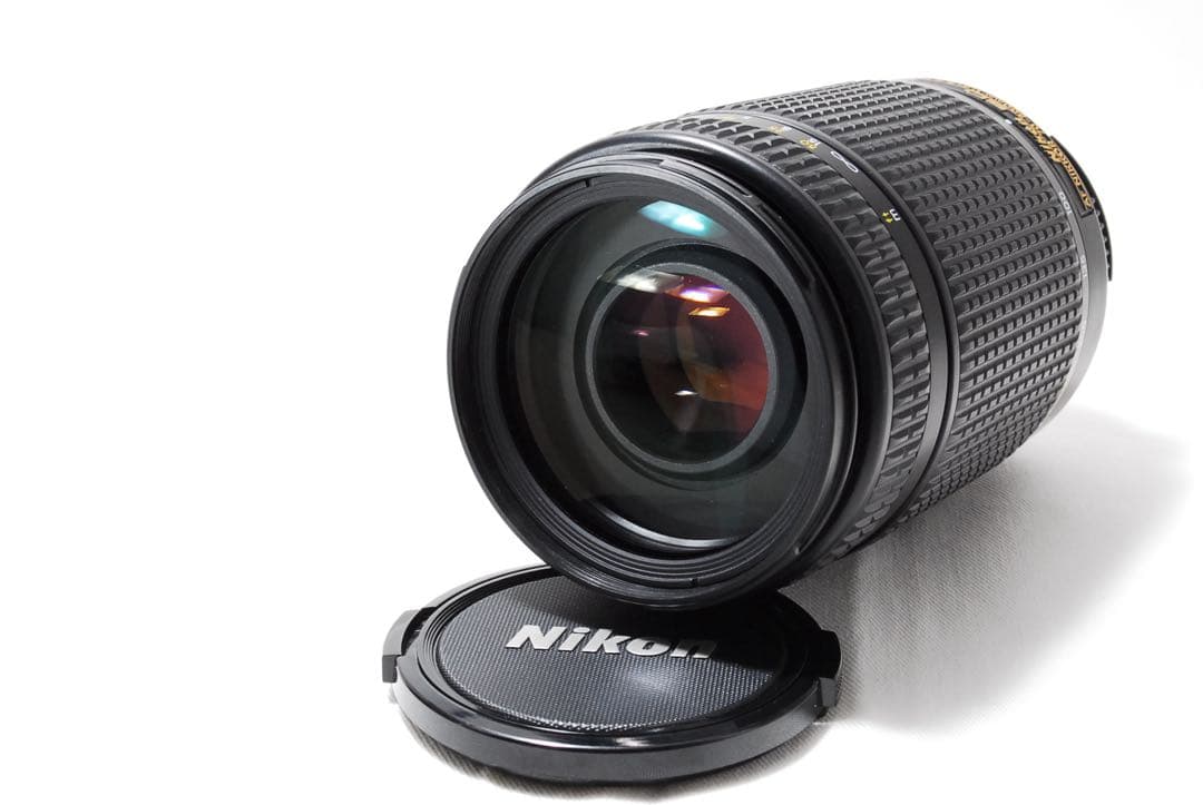 超望遠レンズ Nikon ED 70-300mm 望遠ズーム 美品 フード付