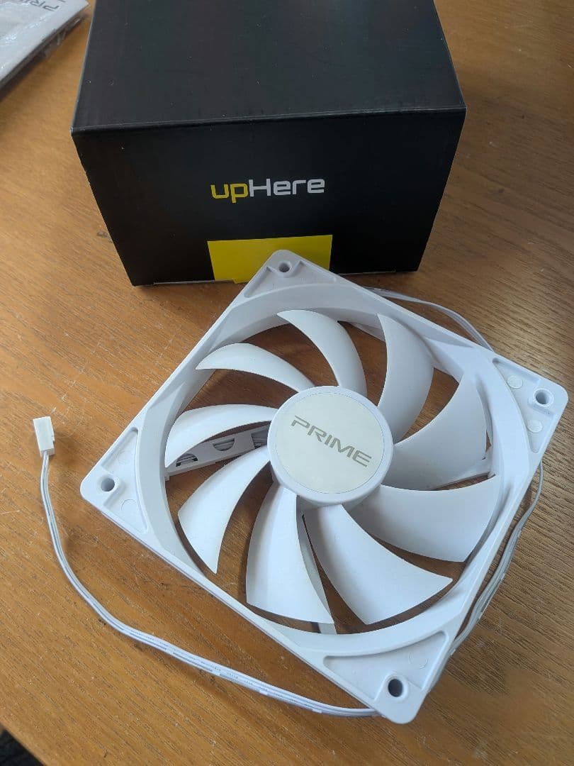 ASUS PRIME CASE AP201 ホワイト 箱無し ファン6つ付