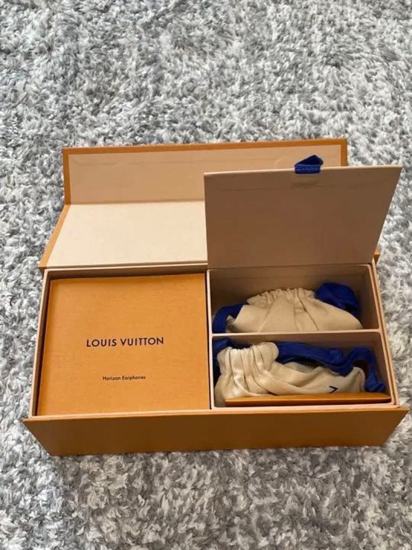 LOUIS VUITTON ルイヴィトン ワイヤレスイヤホン
