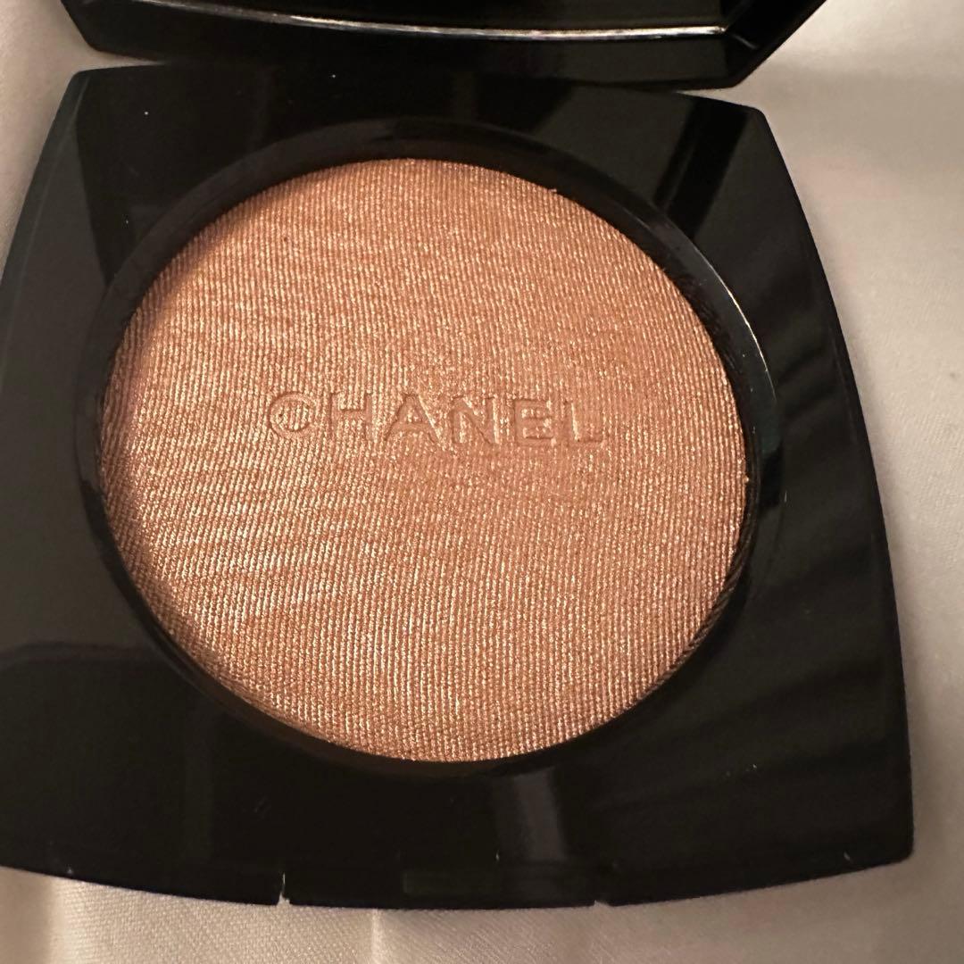 CHANEL フェイスパウダー 10