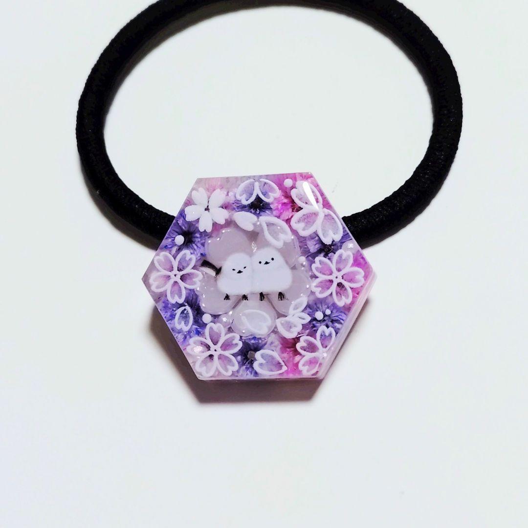 No.604　レジン ヘアゴム キーホルダー ピンバッジ 桜シマエナガ