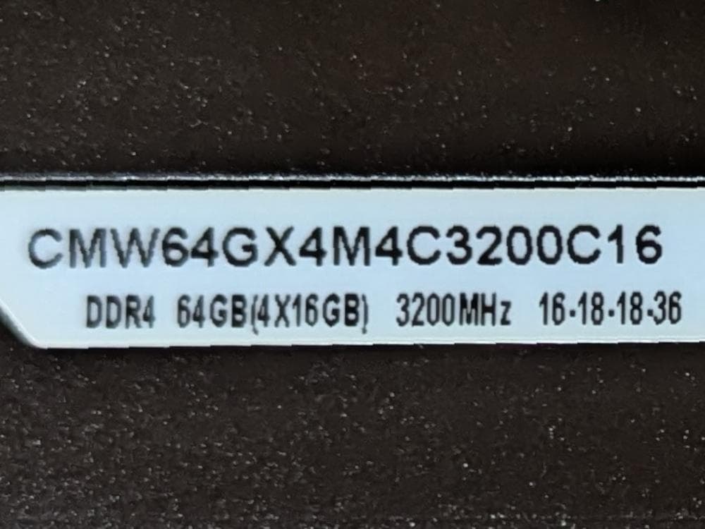 メモリー CORSAIR VENGEANCE RGB PRO DDR4 32GB
