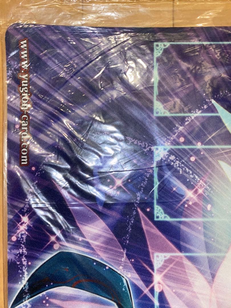 新品未開封　遊戯王　月女神の鏃プレイマット