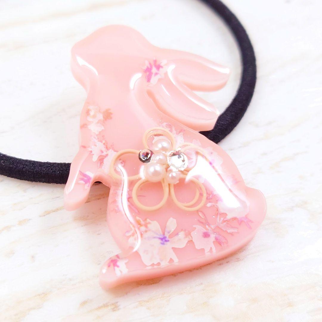 ピンクお花のうさぎヘアゴム✿ハンドメイド レジン ワイヤー スワロフスキー 兎