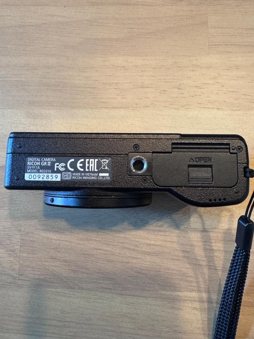 RICOH GR III 純正ケースGC-11・予備バッテリー付