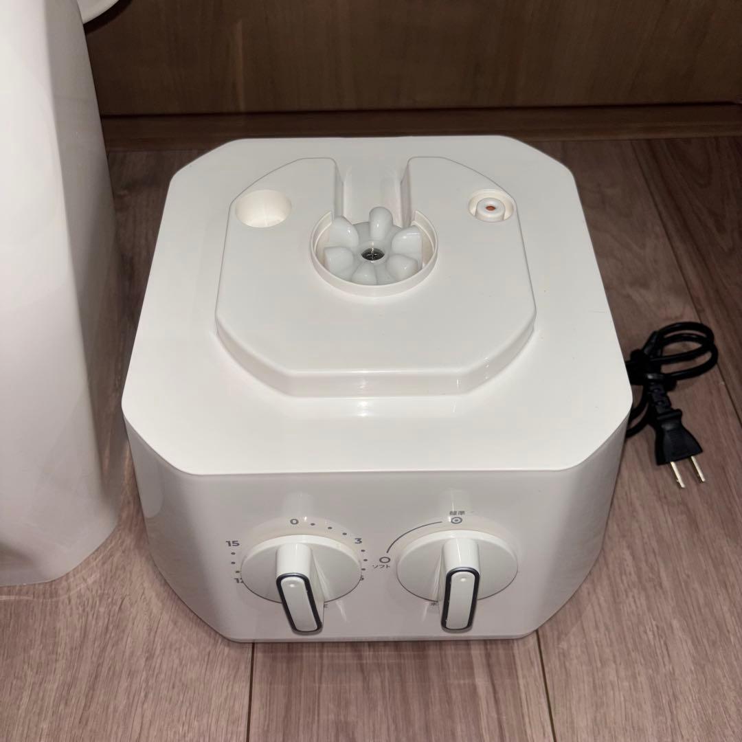 美品✨　シービージャパン バケツウォッシャー バケツ型洗濯機 TYO-01