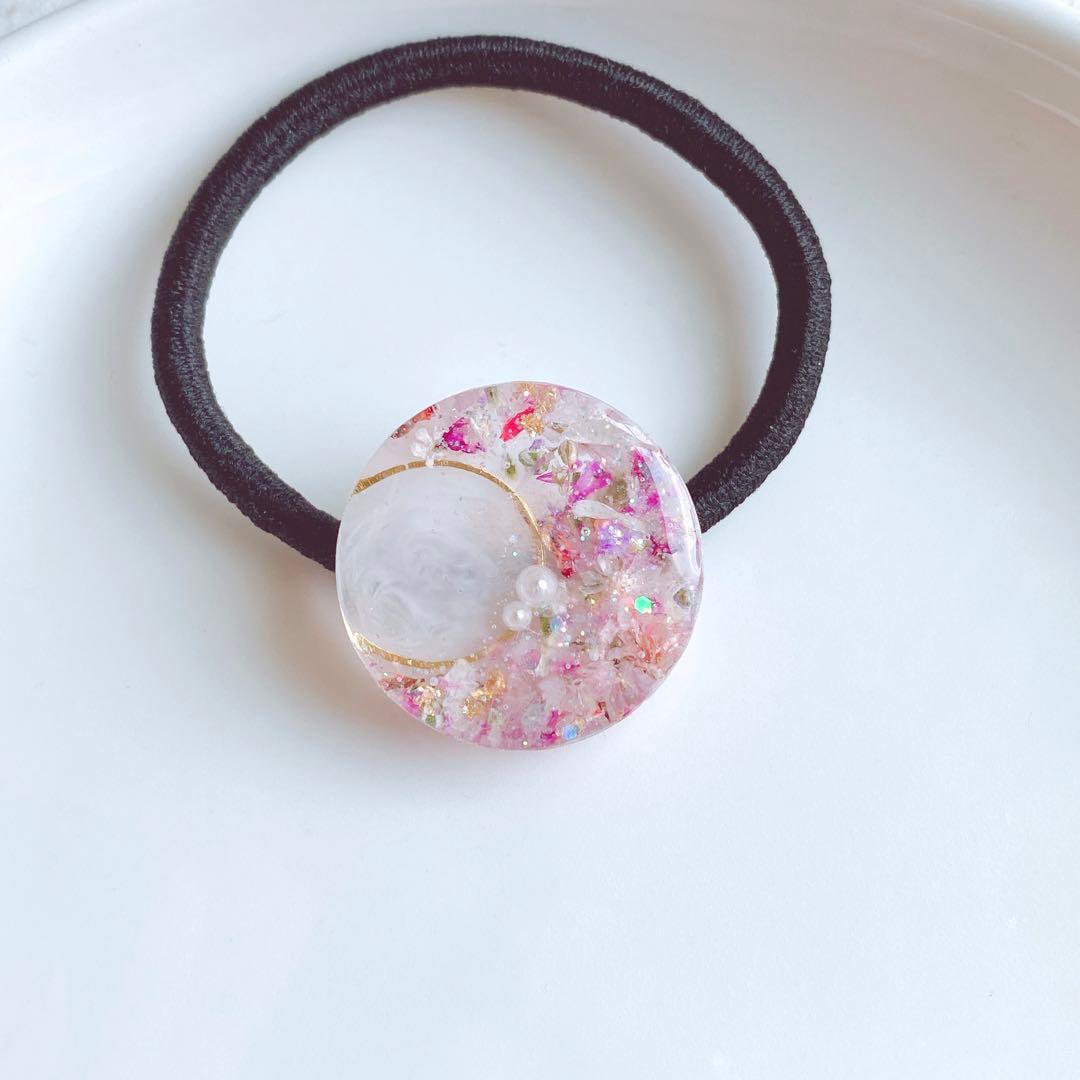 レジンヘアゴム　花びら　ピンク　パール　ちょうちょ　三日月