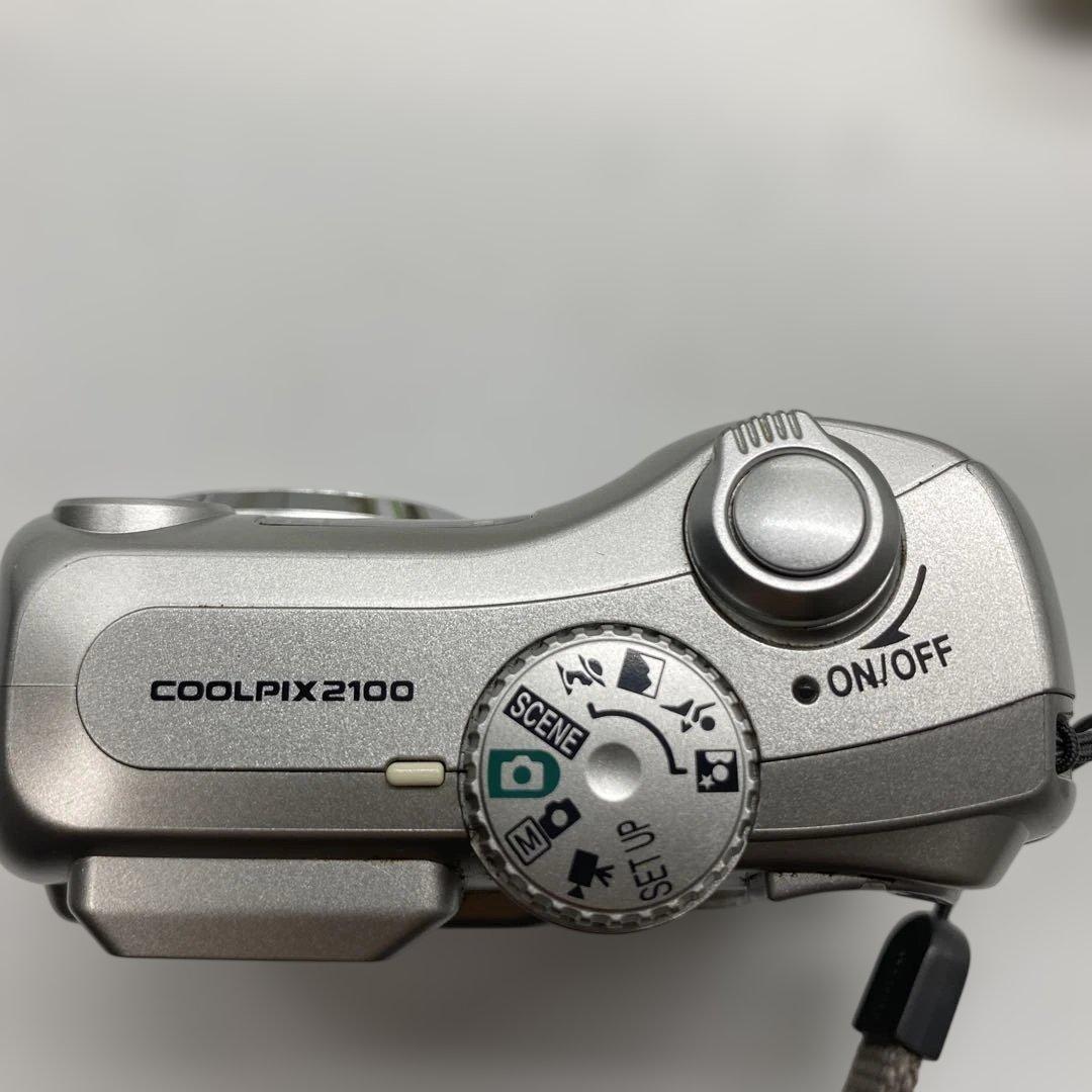 Nikon COOLPIX 2100 デジタルカメラ 元箱 付属品完備