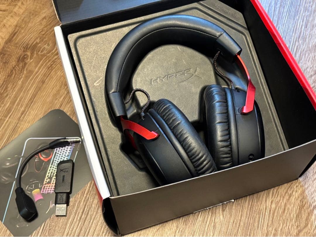 HyperX Cloud III Wireless ゲーミングヘッドセット 配信